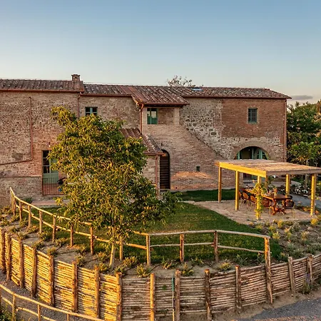 Podere Grotta Antica Farm stay