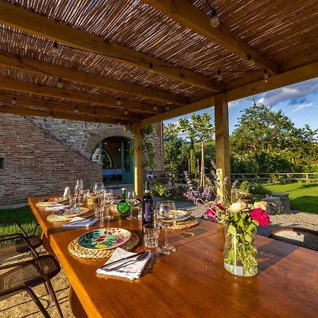 Farm stay Podere Grotta Antica