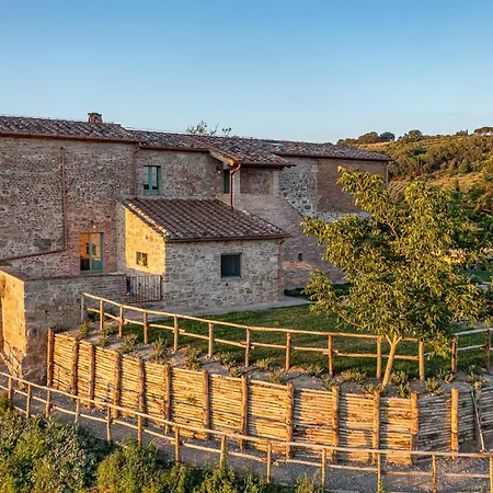 Podere Grotta Antica Farm stay *