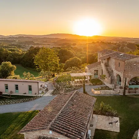 Podere Grotta Antica Farm stay *