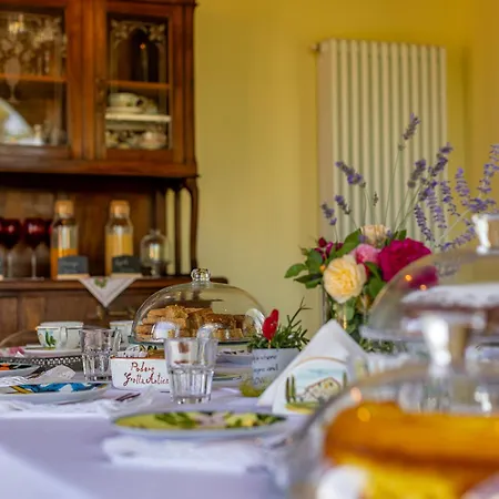Podere Grotta Antica Agroturismo *