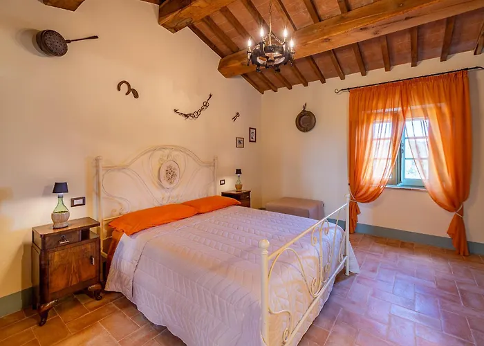 Podere Grotta Antica Farm stay